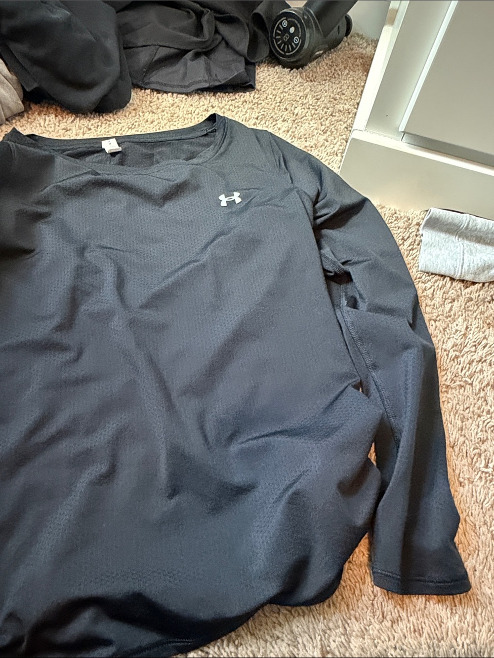 Under Armour Men's Long Sleeve HeatGear Top Black Medium Like New
